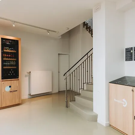 Youth Hostal