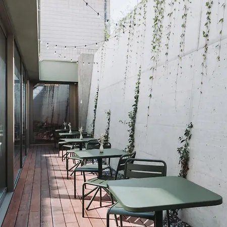 Youth Hostal *