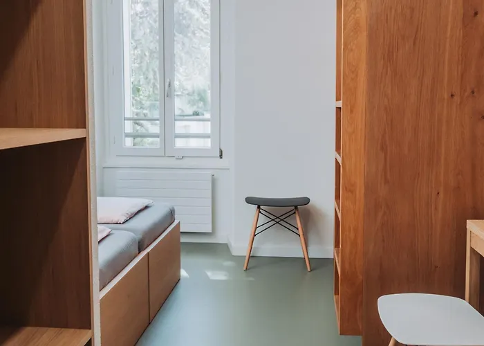 Youth * Монтрё