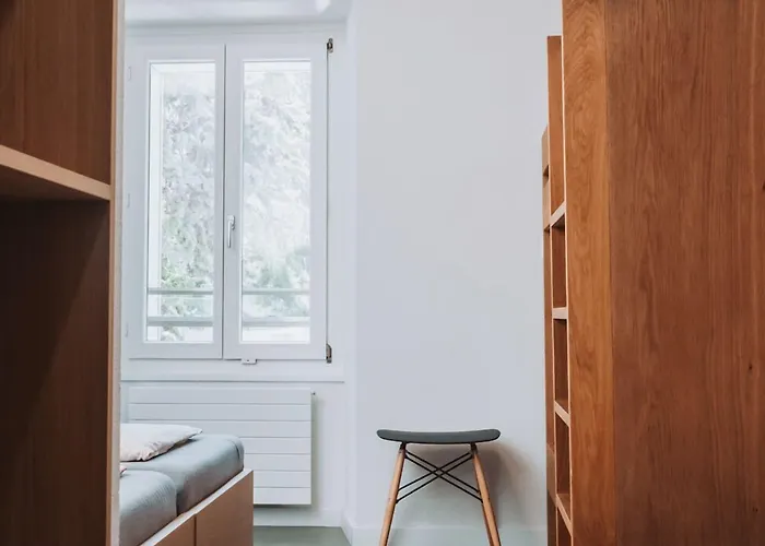 Youth Хостел *