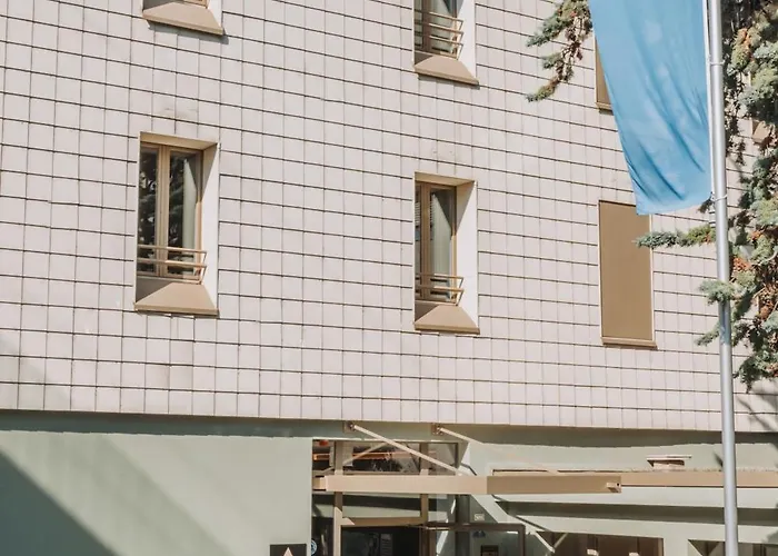 ユース モントルー