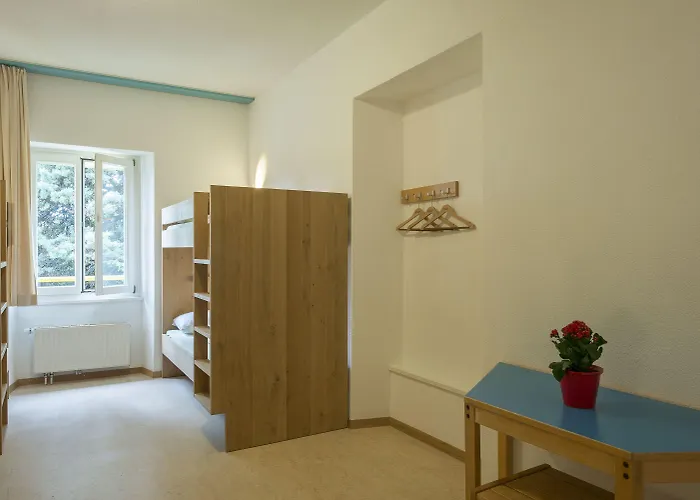 ユース * モントルー