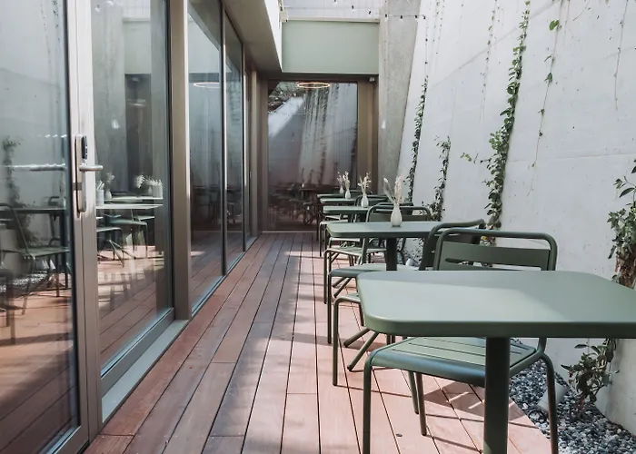 ユース モントルー